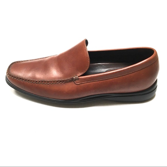 nike slip on loafers